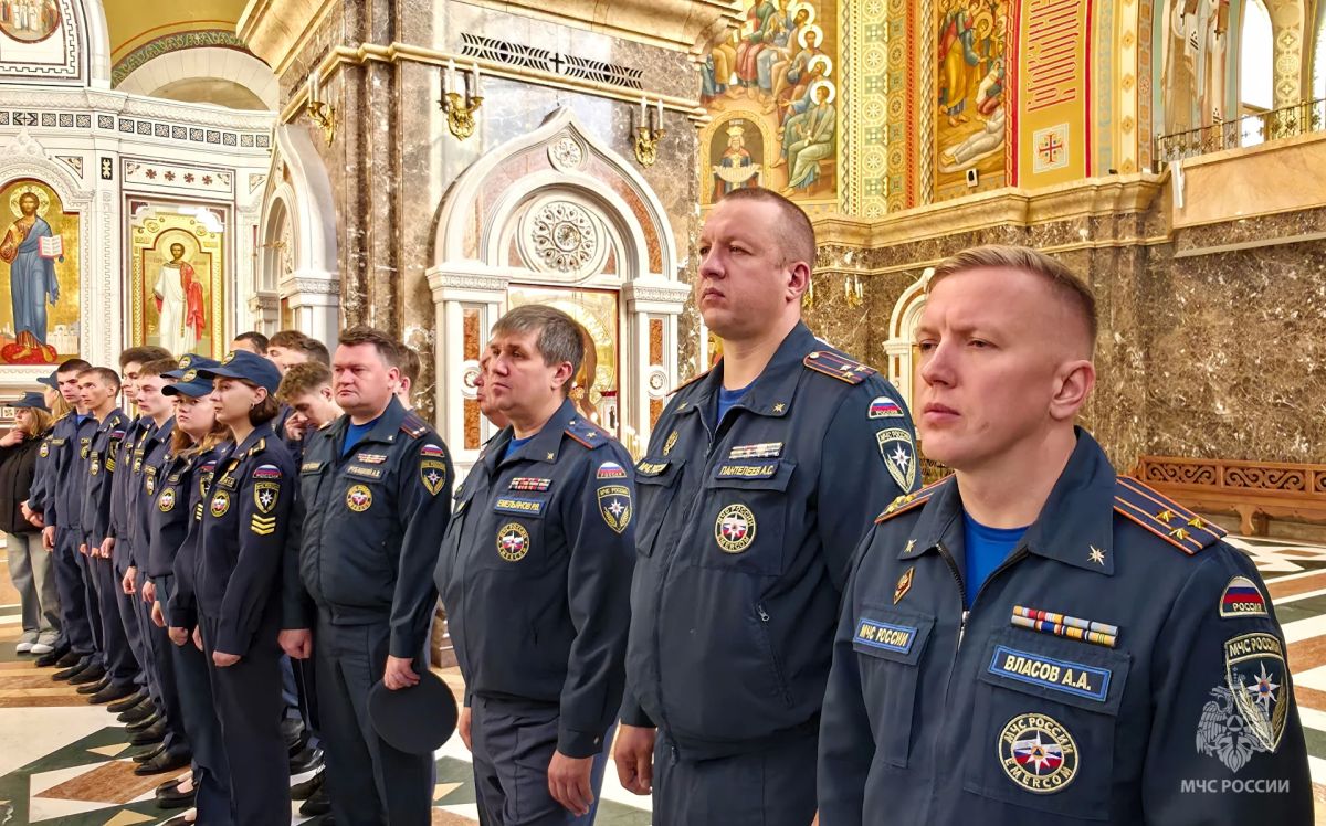 Под покровительством «Неопалимой Купины» Под покровительством «Неопалимой Купины»