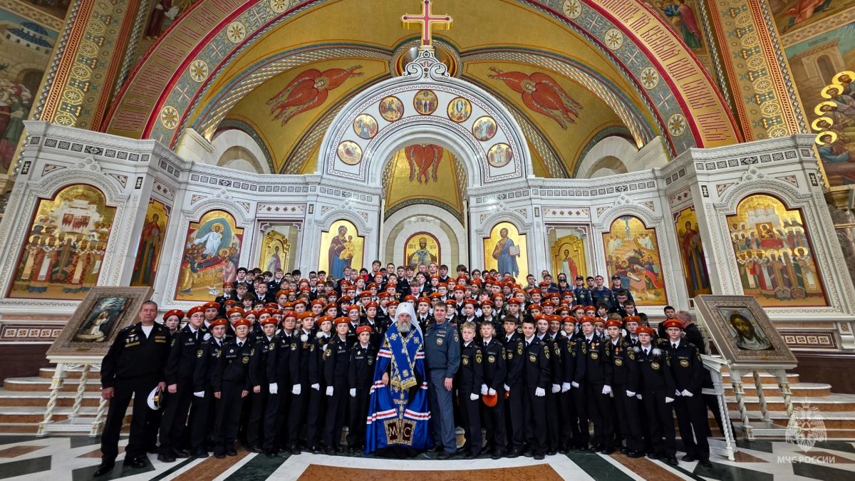 Под покровительством «Неопалимой Купины» Под покровительством «Неопалимой Купины»
