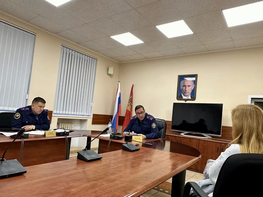 Руководитель следственного управления СК России по Калининградской области провел выездной прием граждан в Гусеве Руководитель следственного управления СК России по Калининградской области провел выездной прием граждан в Гусеве
