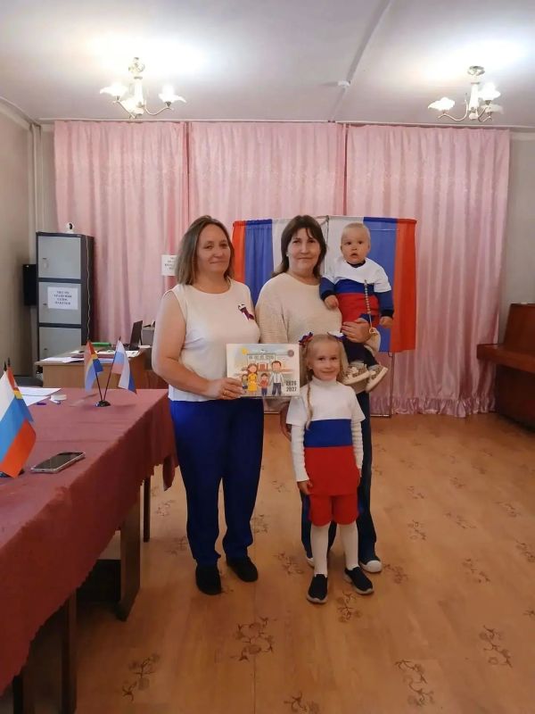 Считанные минуты остаются до завершения первого дня голосования