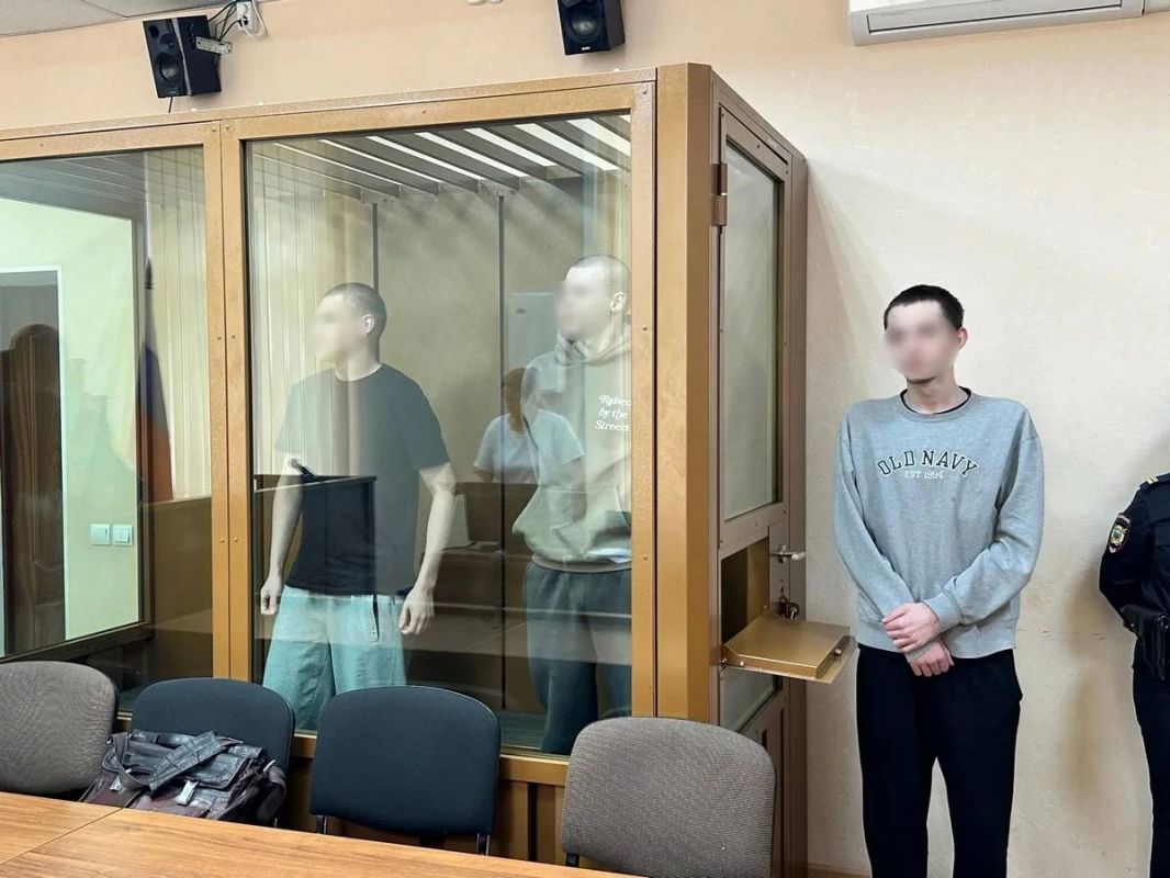 В Калининграде подростки зверски избили спавшего с их девушками мужика