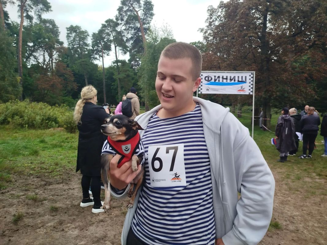 В Калининграде, в парке Теодора Кроне, состоялся благотворительный забег "Хозяин, бежим!" В Калининграде, в парке Теодора Кроне, состоялся благотворительный забег "Хозяин, бежим!"