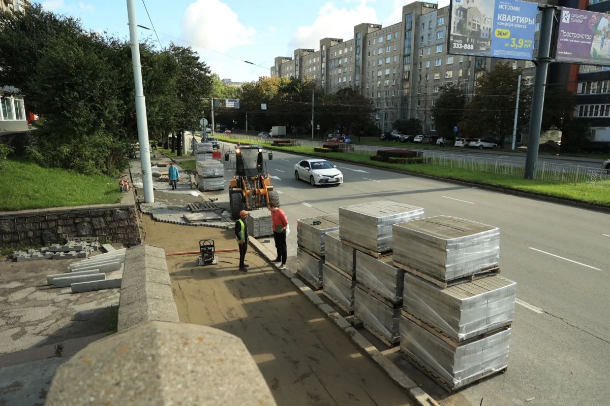 Сегодня бригады дорожников можно встретить на ул. Зоологической, ул. Пионерской, ул. Карамзина, ул. Римского-Корсакова и ул. Якорной, а также на Московском проспекте