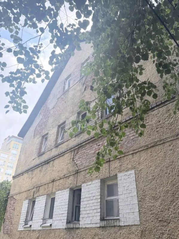 В Калининграде приступили к ремонту двух исторических домов на улице Красной В Калининграде приступили к ремонту двух исторических домов на улице Красной
