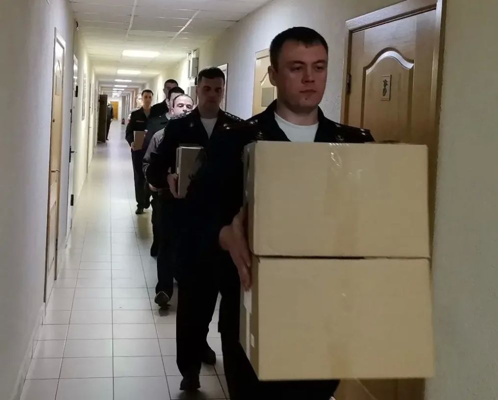 Военные следователи СК России передали очередную партию гуманитарной помощи Военные следователи СК России передали очередную партию гуманитарной помощи