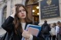 В Петербурге девушка три недели ходила на пары, а потом узнала, что её не зачислили