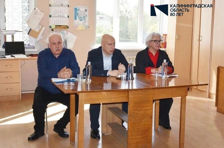 В курируемом Славском округе глава регионального Минсельхоза встретился с жителями и фермерским сообществом района, чтобы напрямую обсудить волнующие их вопросы В курируемом Славском округе глава регионального Минсельхоза встретился с жителями и фермерским сообществом района, чтобы напрямую обсудить волнующие их вопросы