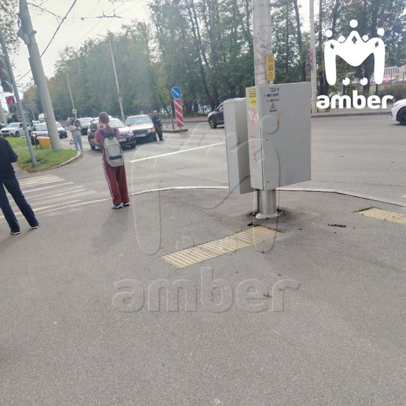 Большая пробка собирается со стороны центра до пересечения Горького с Земельной