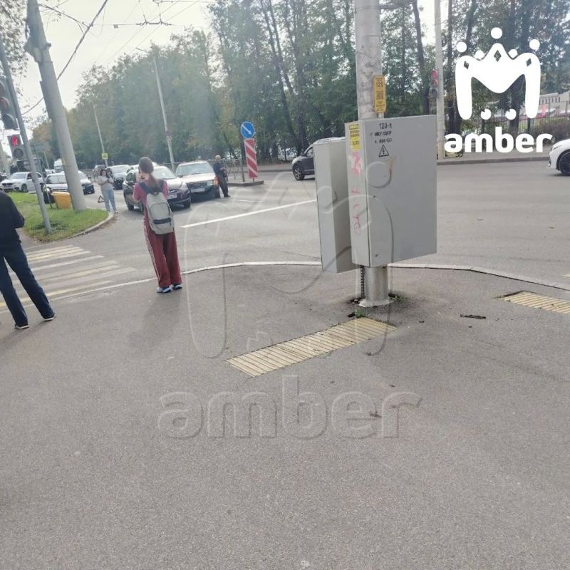 Большая пробка собирается со стороны центра до пересечения Горького с Земельной