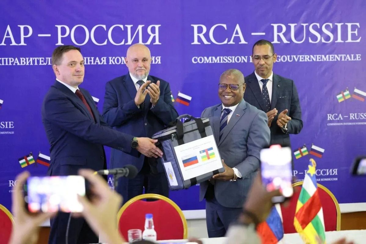 Сергей Цивилев провел первое заседание Российско-Центральноафриканской межправительственной комиссии Сергей Цивилев провел первое заседание Российско-Центральноафриканской межправительственной комиссии