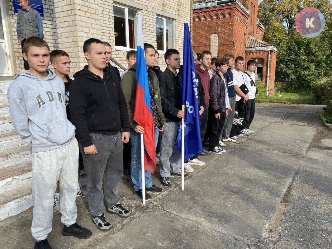 В Советской автошколе ДОСАФ состоялся день открытых дверей, приуроченный к началу нового учебного года В Советской автошколе ДОСАФ состоялся день открытых дверей, приуроченный к началу нового учебного года