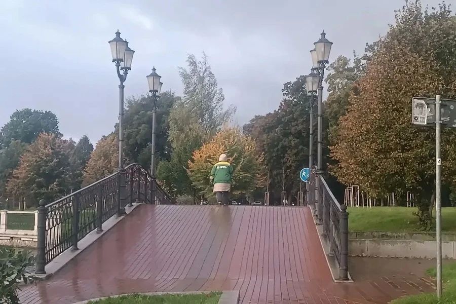 Шторм с порывами до 27 м/с: в Калининграде ввели режим повышенной готовности