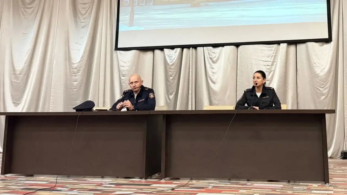 Выбор чемпиона: полицейские рассказали калининградским спортсменам, как не перечеркнуть будущее одной ошибкой Выбор чемпиона: полицейские рассказали калининградским спортсменам, как не перечеркнуть будущее одной ошибкой