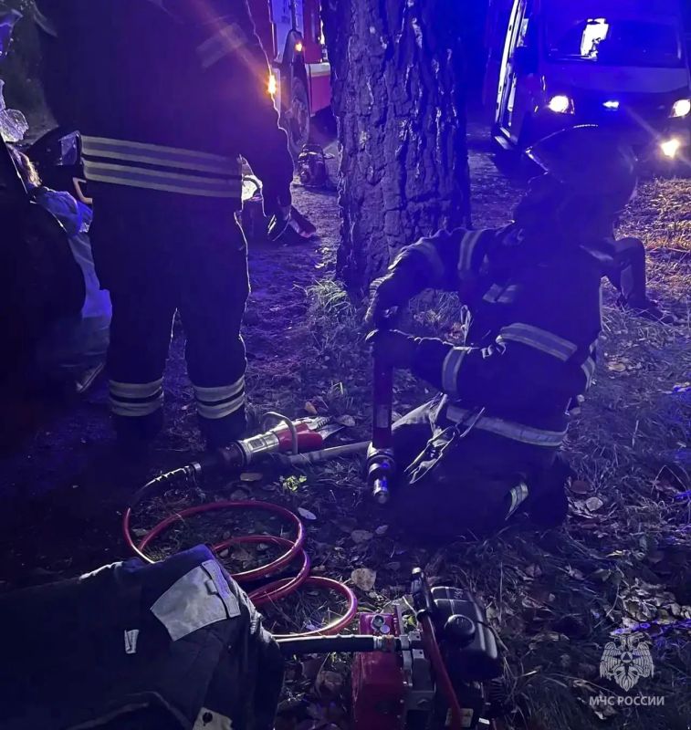 В Светлом огнеборцы МЧС России деблокировали пострадавшего в ДТП В Светлом огнеборцы МЧС России деблокировали пострадавшего в ДТП