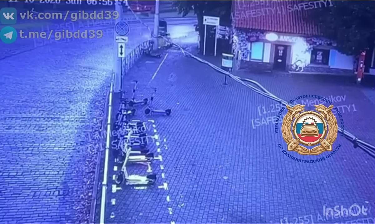 В Калининграде Mercedes мчался по проспекту Мира и врезался в ограждение