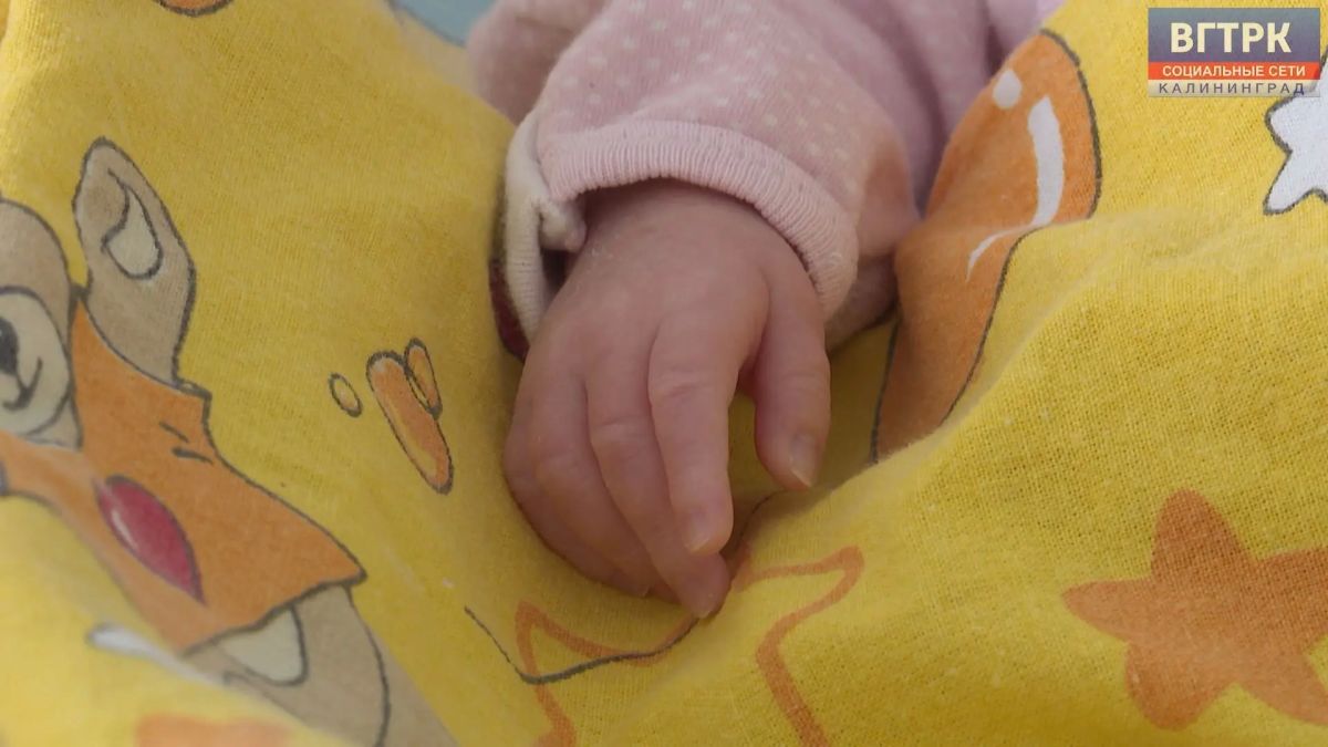 Врачи Перинатального и Онкоцентра помогли пациентке стать мамой и удалили большую опухоль
