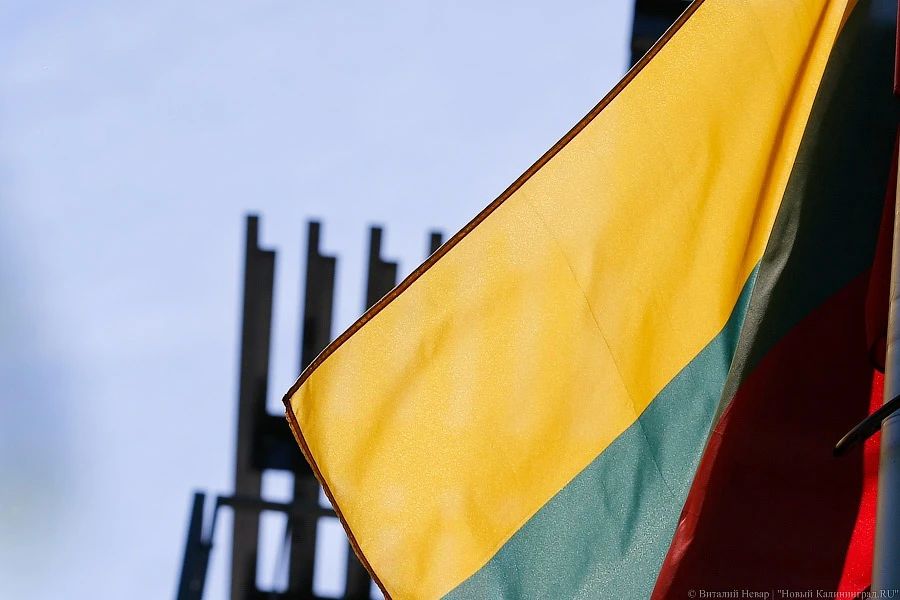 Сейм Литвы обсуждает новые ограничения для россиян и белорусов