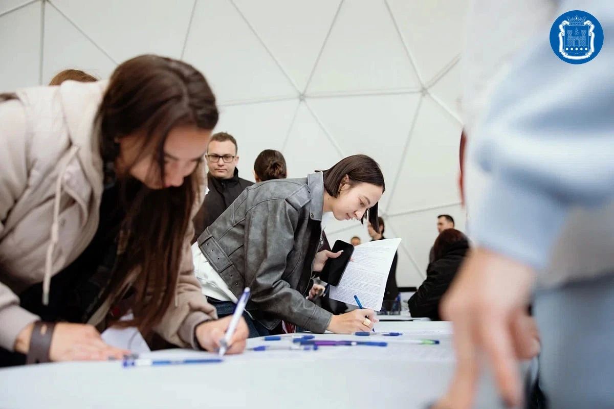 В посёлке Донское Светлогорского округа проходит форум работающей молодёжи «Кадры решают» В посёлке Донское Светлогорского округа проходит форум работающей молодёжи «Кадры решают»