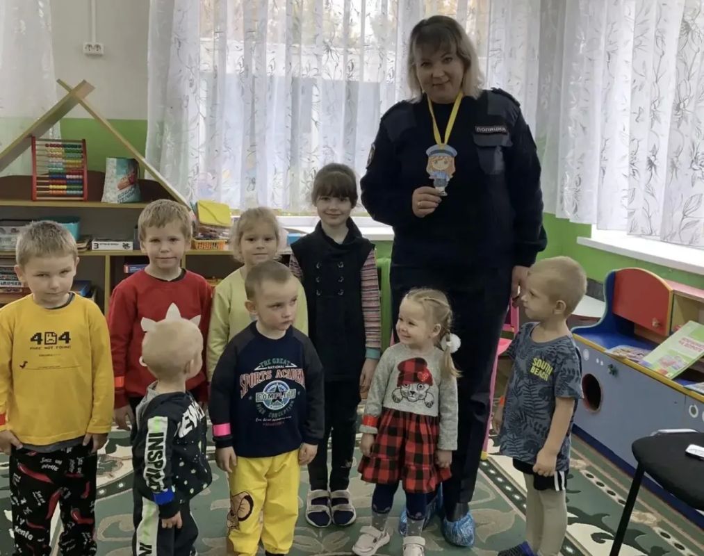 В детском саду «Лесовичок» п. Большое село Неманского района прошло занимательное мероприятие-игра по правилам дорожного движения