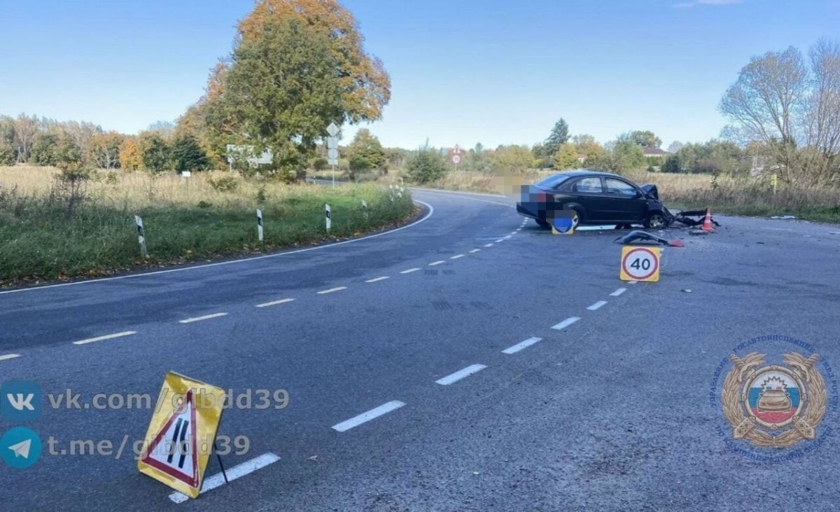 Две легковушки не поделили дорогу под Пионерским