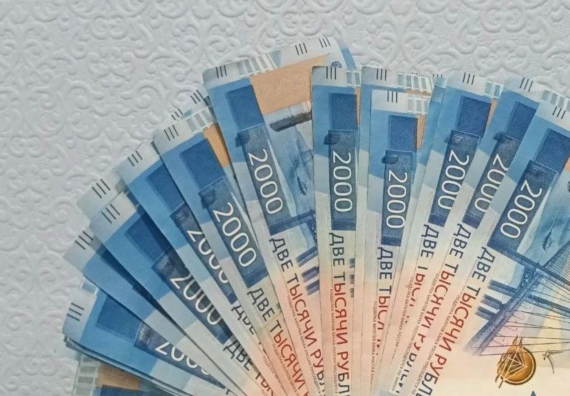 Средние зарплатные предложения в России выросли более чем на 20% с начала года