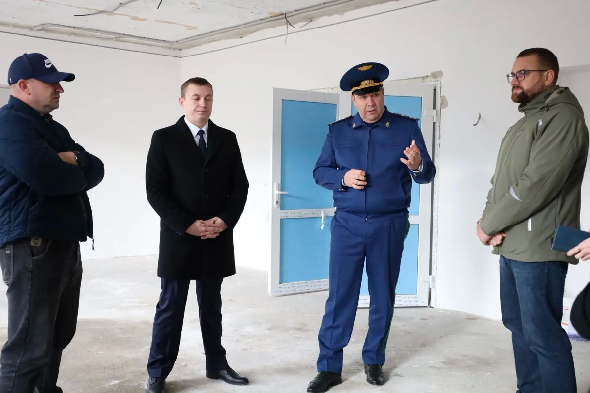 В ходе выезда в Гусев прокурор области проверил ход реконструкции МОУ «СОШ №1 им. С.И Гусева» и капитального ремонта МАДОУ «Детский сад №5» В ходе выезда в Гусев прокурор области проверил ход реконструкции МОУ «СОШ №1 им. С.И Гусева» и капитального ремонта МАДОУ «Детский сад №5»