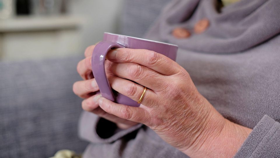 Вылейте это немедленно: почему ни в коем случае нельзя пить вчерашний чай