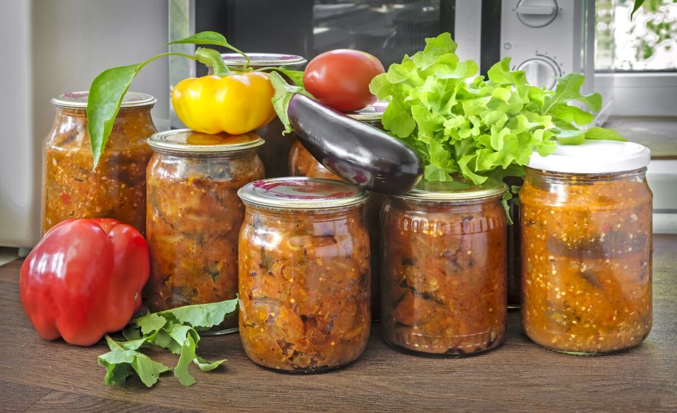 Заготовки из баклажанов: шедевры для зимнего стола