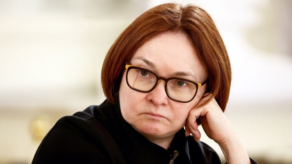 Россияне в ловушке: как банки без предупреждения блокируют доступ к деньгам