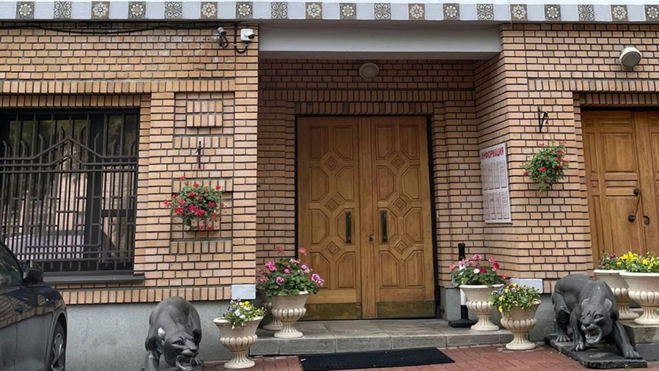 Почему арест квартиры Ларисы Долиной в Хамовниках затянется на месяцы